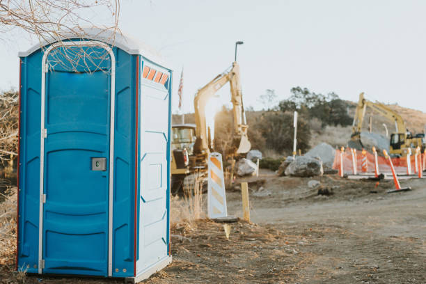 Porta potty delivery and setup in Malden, MO